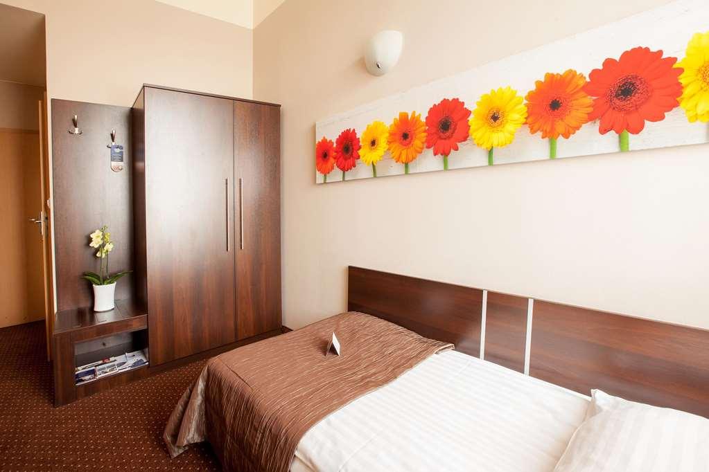 Hotel Diament Economy Gliwice Room photo
