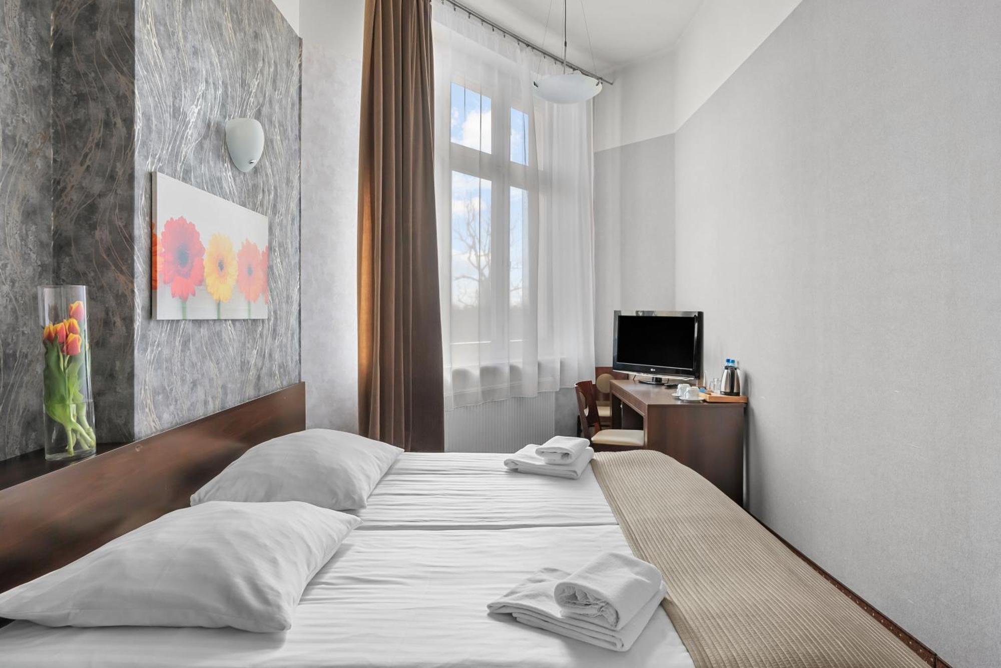 Hotel Diament Economy Gliwice Exterior photo